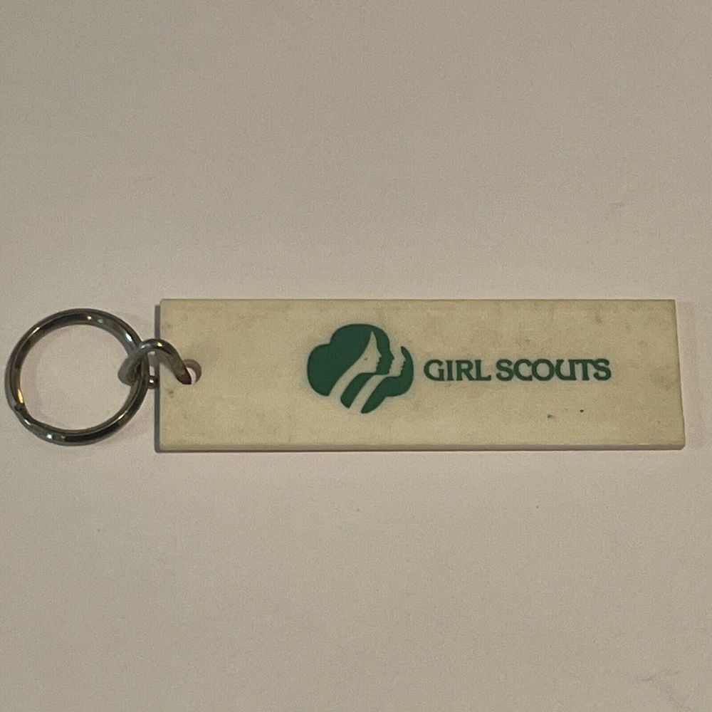 Girl Scout White Green‎ Key Chain Rectangle 5"x1.5" Vintage
